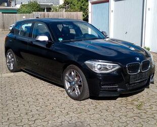 BMW BMW M135i xDrive - 2.Hd. Unfallfrei Scheckheft Gebrauchtwagen