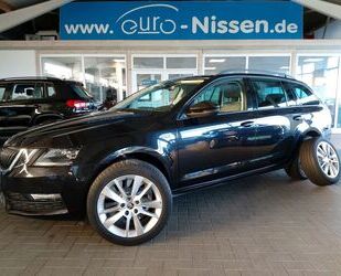 Skoda Skoda Octavia Combi 1,6 TDI DSG Clever Motor33300 Gebrauchtwagen