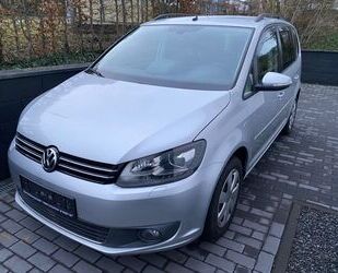 VW Volkswagen Touran 2.0 TDI XENON+NAVI+RFK+SHZ+1.HAN Gebrauchtwagen