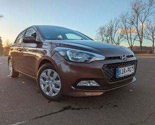 Hyundai Hyundai i20 1.2 62kW blue Classic Gebrauchtwagen