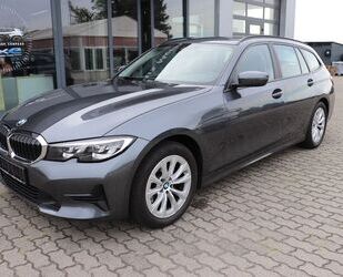 BMW BMW 320i Touring Advantage Automatik*AHK abnehmbar Gebrauchtwagen