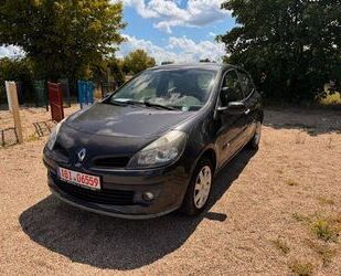 Renault Renault Clio III Edition Dynamique 60TKM TÜV Neu Gebrauchtwagen