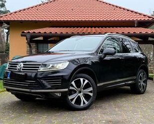 VW Volkswagen Touareg 3.0 V6 TDI R-LINE/STDHZG/AHK/LU Gebrauchtwagen