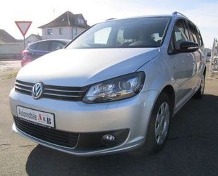 VW Volkswagen Touran Match 2.HAND*BI-XENON*PANO*AHK*A Gebrauchtwagen