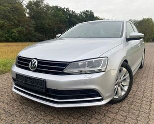 VW Volkswagen Jetta VI BMT Automatik Super Optik Navi Gebrauchtwagen