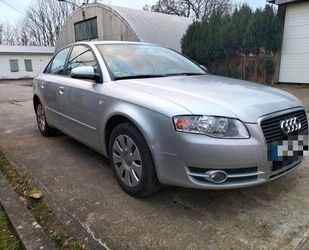 Audi Audi A4 1.6 - wenig gelaufen , HU neu Gebrauchtwagen