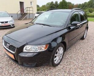 Volvo Volvo V50 Kombi 2.0 D Kinetic KLIMA NAVI ZV Gebrauchtwagen