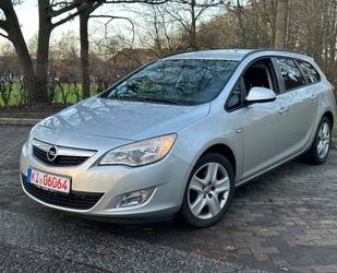 Opel Opel Astra J Sports Tourer Design Edition Gebrauchtwagen