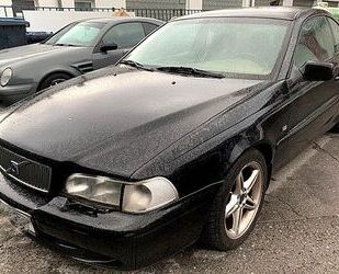 Volvo Volvo C70 2.4T Coupe Klima Leder Alu TÜV 125kw Gebrauchtwagen