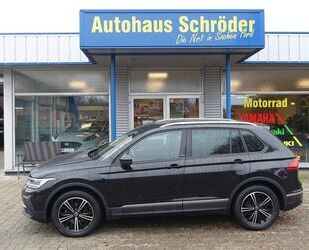 VW Volkswagen Tiguan Active / Automatik/ AHK schwenkb Gebrauchtwagen