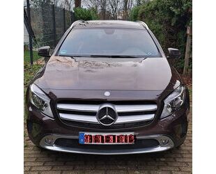 Mercedes-Benz Mercedes-Benz GLA 250 4MATIC DCT Urban Gebrauchtwagen