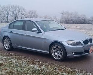 BMW BMW 318i STEUERKETTE NEU XENON AHK Gebrauchtwagen