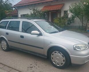 Opel Opel Astra Caravan 1,6iAutomatik PDC GSD 4AB ABS Gebrauchtwagen