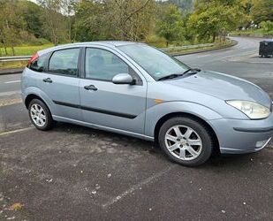 Ford Ford Focus 1,8 Viva Viva Gebrauchtwagen