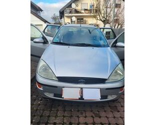 Ford Ford Focus 1.8 Ghia Gebrauchtwagen