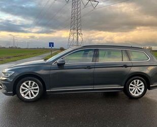 VW Volkswagen Passat 2.0 TDI SCR DSG Elegance Eleganc Gebrauchtwagen