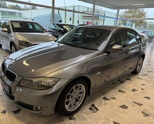 BMW BMW 318 Facelift 3 Lim. 318i*Navi*Tempomat*LED* Gebrauchtwagen