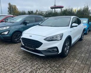 Ford Ford Focus Lim. Active X Totw/HeadUp/WinterP/Pano Gebrauchtwagen