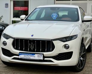 Maserati Maserati Levante 3.0 Diesel*ALLRAD*Navi*ACC*CarPla Gebrauchtwagen