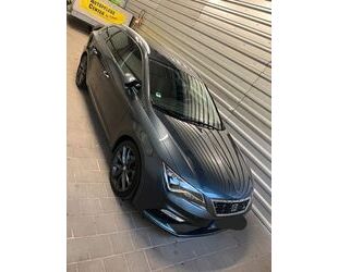 Seat Seat Leon 1.5 TSI ACT 110kW FR Black Matt DSG Gebrauchtwagen