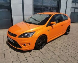 Ford Ford Focus 2,5 ST Xenon / 2-Zonen Klima / 2. Hand Gebrauchtwagen