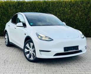 Tesla Tesla Model Y Standard Range RWD Weiß Gebrauchtwagen