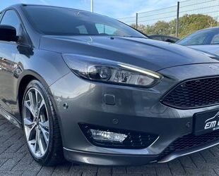 Ford Ford Focus Lim. ST-Line AUTOMATIK BITTE ERST LESEN Gebrauchtwagen