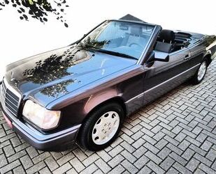 Mercedes-Benz Mercedes-Benz E 200 Cabriolet Sportline H-Kennzeic Gebrauchtwagen