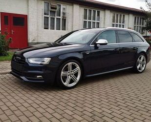 Audi Audi A4 B8 2l TDI 3x S line RS Standh. 4xSHZ Spurv Gebrauchtwagen