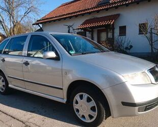 Skoda Skoda Fabia Combi 1,4i ComfortAutomatikKlima ASR § Gebrauchtwagen