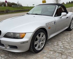 BMW BMW Z3*Roadster*1.9i*Unfallfrei*71000 km*Verdeck N Gebrauchtwagen