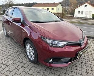 Toyota Toyota Auris Hybrid Team D NAVI*KAMERA*SHZ*AHK*CHE Gebrauchtwagen