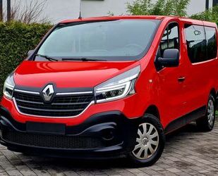 Renault Renault Trafic Combi Life (9-Sitzer, Klima, Navi) Gebrauchtwagen