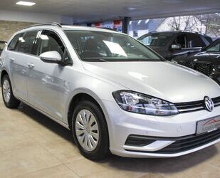 VW Volkswagen Golf Variant 1.6 TDI Navi PDC SHZ 2.Ha Gebrauchtwagen