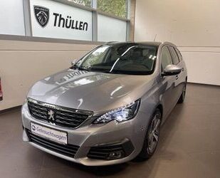 Peugeot Peugeot 308 SW PureTech 130 Allure / NAVI / SHZ Kl Gebrauchtwagen