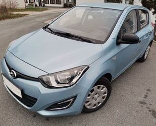 Hyundai Hyundai +i20+5 Star Edition+Klima+wenig KM+TÜV neu Gebrauchtwagen