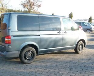 VW Volkswagen T5 Caravelle/9-Sitzer/kurz Gebrauchtwagen