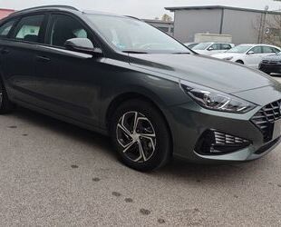 Hyundai Hyundai i30 Kombi 1,0 Comfort mit Alufelgen Gebrauchtwagen