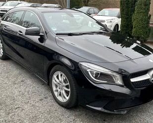 Mercedes-Benz Mercedes-Benz CLA 180 Shooting Brake CLA 180 Gebrauchtwagen