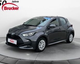 Toyota Toyota Yaris Hybrid 1.5 Business Edition NAVI SHZG Gebrauchtwagen