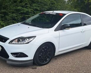 Ford Ford Focus 1,8 Titanium Titanium Gebrauchtwagen