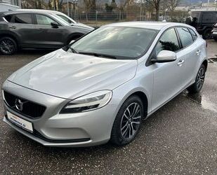 Volvo Volvo V40 2.0D2 Momentum LED Navi Alu Klima Top Eu Gebrauchtwagen