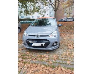 Hyundai Hyundai i10 1.2 FIFA World Cup Edition Gold FIFA W Gebrauchtwagen