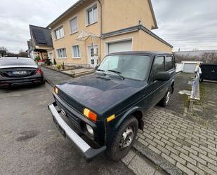 Lada Lada Niva *4x4 Allrad*AHK*TÜV 08/2026*2.Hand* Gebrauchtwagen