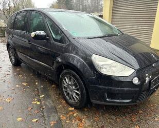 Ford Ford S-Max 2,0 Titanium Navi Leder PDc Gebrauchtwagen