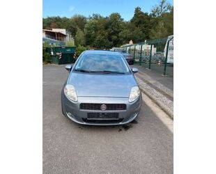 Fiat Fiat Punto 1.3 Multijet 16V 90 Dynamic 1 Hand TÜV Gebrauchtwagen