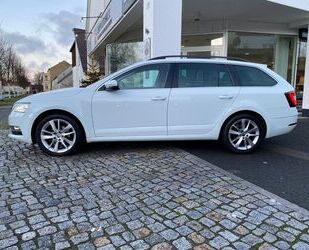 Skoda Skoda Octavia Combi 1.6 TDI DSG Style-AHK+LED+NAVI Gebrauchtwagen