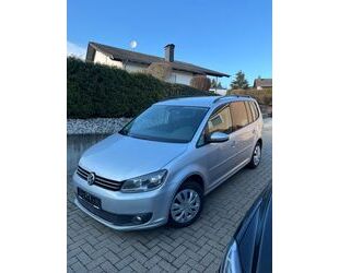 VW Volkswagen Touran / Automatik / 8- fach / TÜV neu Gebrauchtwagen