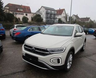 VW Volkswagen T-Roc Style 1.5 TSI DSG*LED*AHK*ACC*PDC Gebrauchtwagen