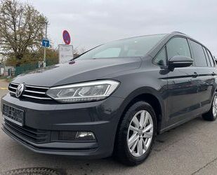 VW Volkswagen Touran Comfor, 6-Gang-Schaltgetriebe / Gebrauchtwagen